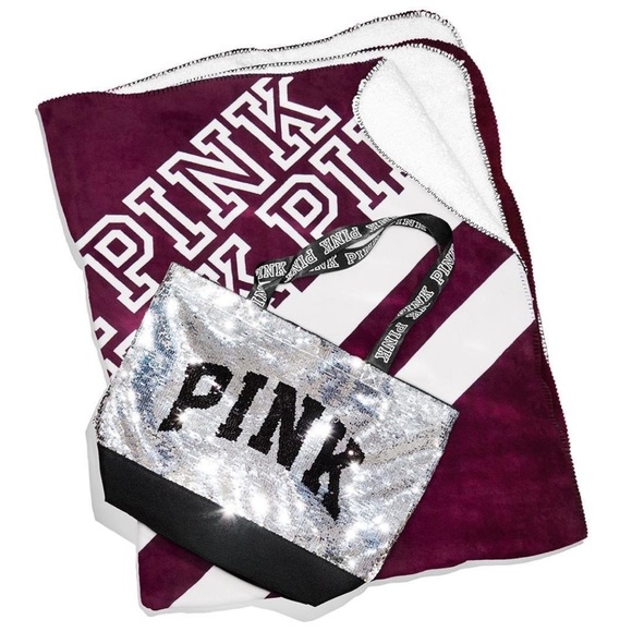 PINK Victoria's Secret Other - Limited Edition Black Friday Sherpa Blanket